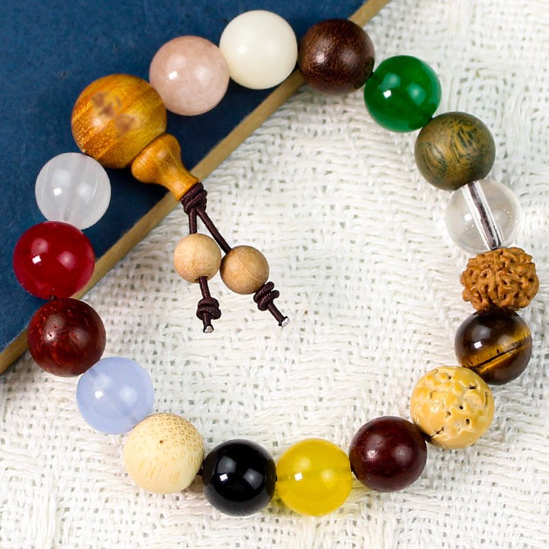 Large - sized Buddhist bracelets have emerged as a distinctive and powerful accessory within the realm of Buddhist jewelry. These bracelets typically feature larger beads compared to their regular - sized counterparts, which not only makes them more visually prominent but also endows them with a unique sense of presence. They are often crafted with meticulous attention to detail, using a variety of materials such as wood, stone, gemstones, and metals, each carrying its own symbolic meaning. Beyond being mere adornments, large - sized Buddhist bracelets are deeply rooted in Buddhist culture and spirituality, representing a connection to the teachings of the Buddha.